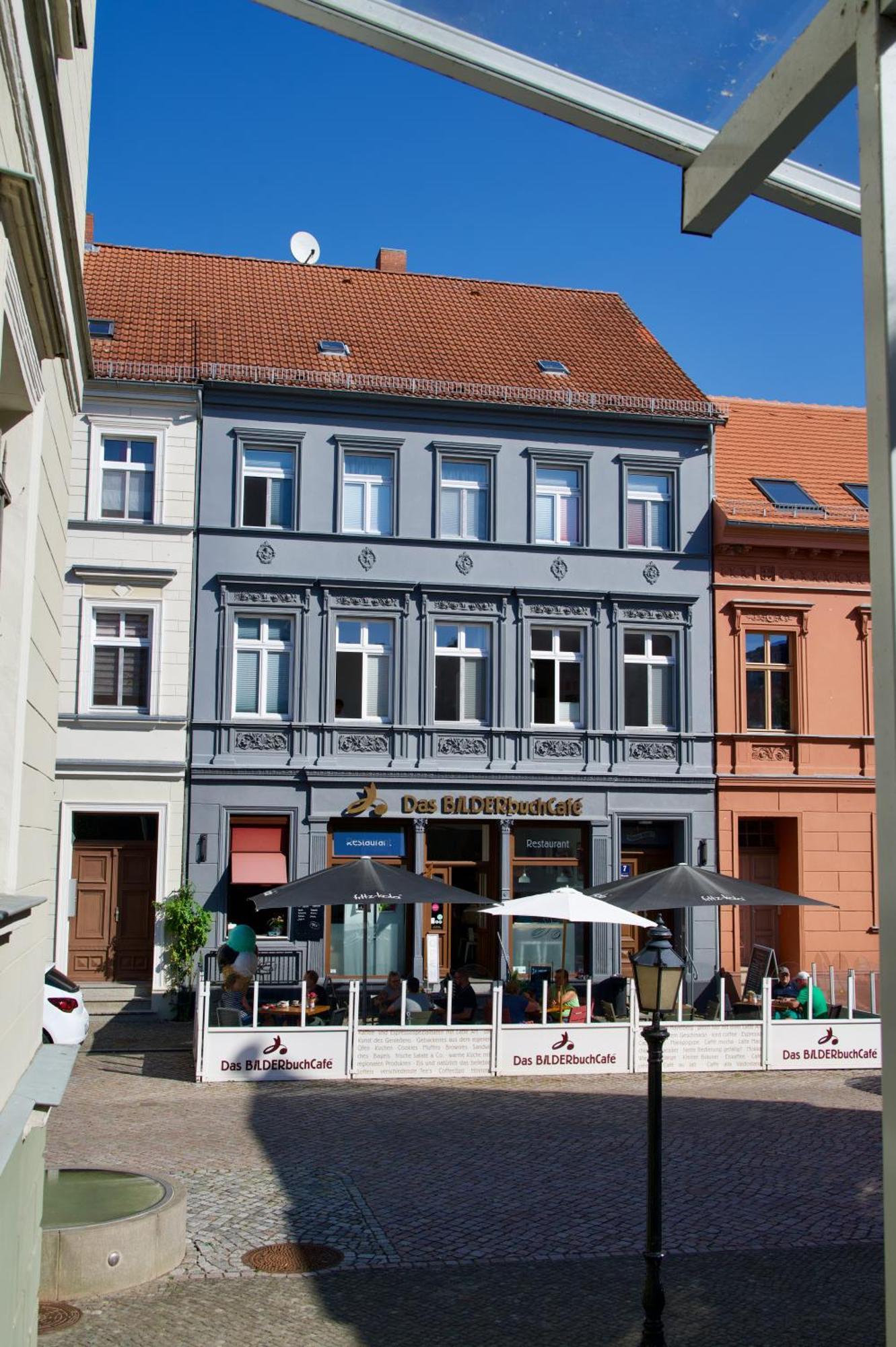 Das Bilderbuchcafe - Ferien - Apartment No 3 - Markt 7 Havelberg Extérieur photo