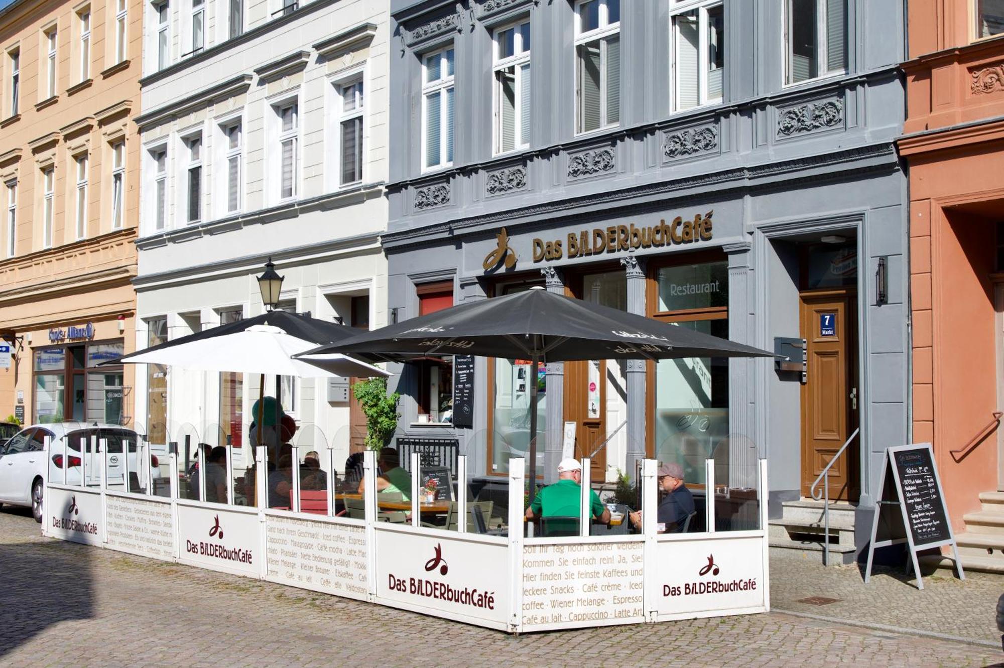 Das Bilderbuchcafe - Ferien - Apartment No 3 - Markt 7 Havelberg Extérieur photo